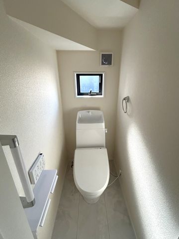 �F�{���F��s�����������3���ڂ̐V�z��ˌ��Ă̂��̑�����