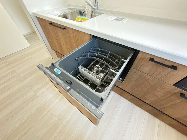 ���������ɕ{�s�卲��1���ڂ̐V�z��ˌ��Ă̂��̑�����