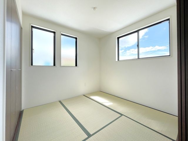 �F�{���e�r�s�j �̐V�z��ˌ��Ă̂��̑�����