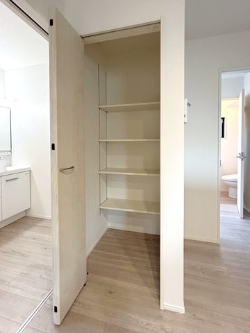 �F�{���F�{�s�k�掺���� �̐V�z��ˌ��Ă̎��[