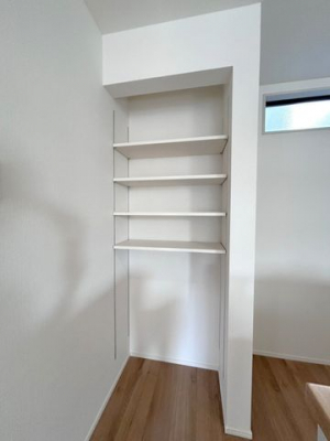 �F�{���F�{�s����ԗ�6���ڂ̐V�z��ˌ��Ă̎��[
