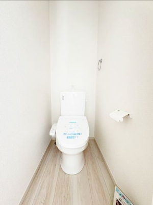 �����������s��撷�Z7���ڂ̐V�z��ˌ��Ẵg�C��