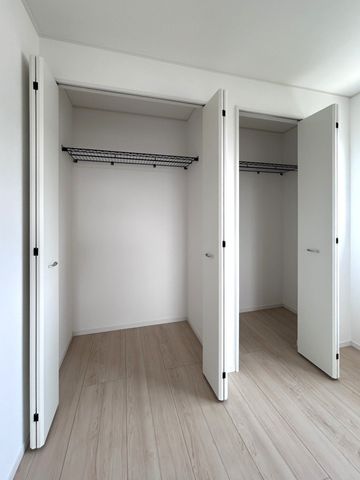 �F�{���F�{�s����쒬���g�� �̐V�z��ˌ��Ă̎��[